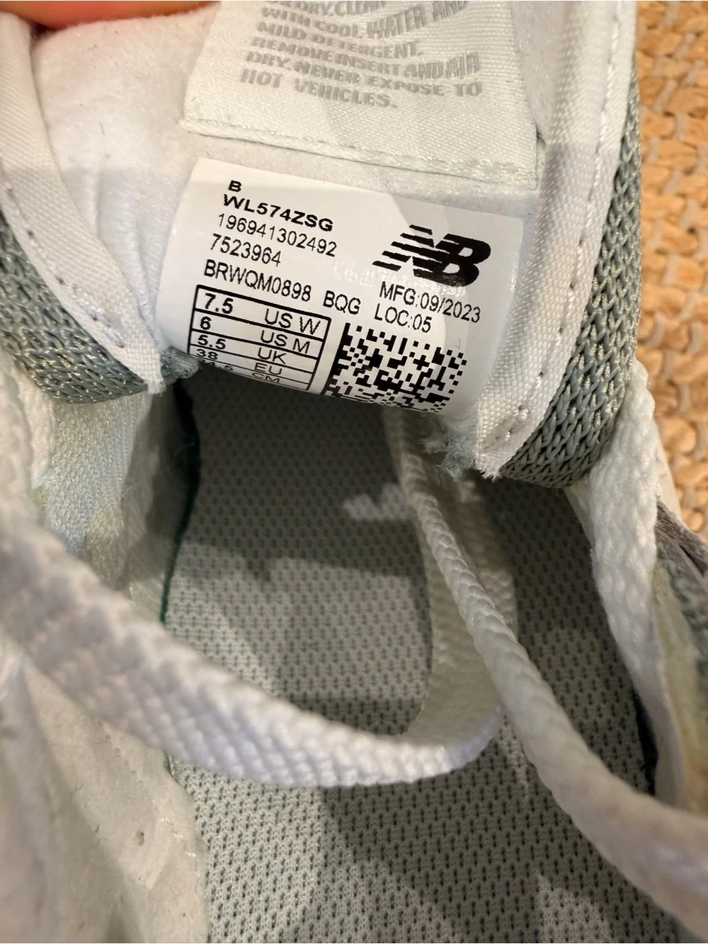 New Balance Women’s Gray and White platform Lace-Up Sneakers